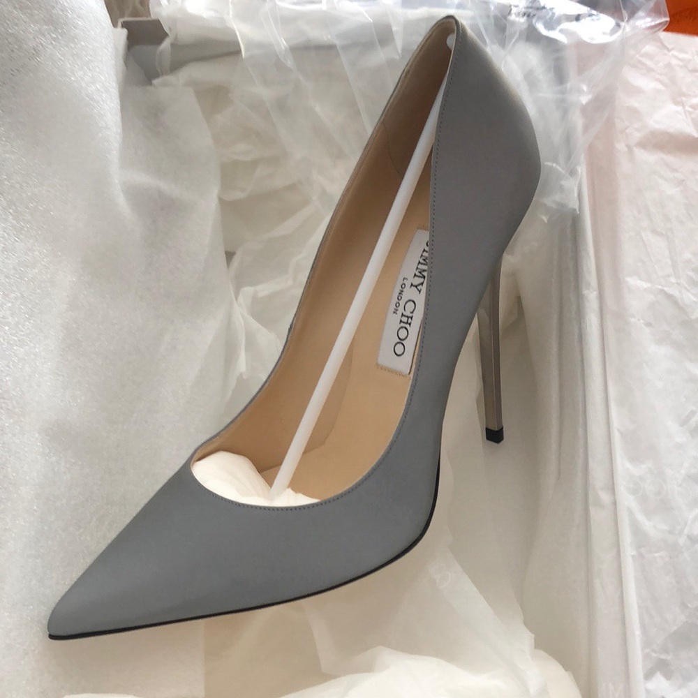 Jimmy Choo Gray Silver Elegant Heels